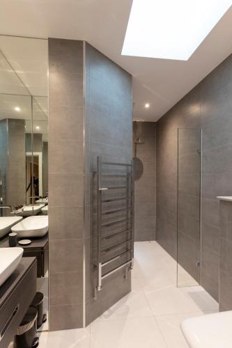 stunning central windsor town house