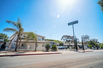 Erth Inn By Aga- San Ysidro,4625 Border Village Rd,3 star