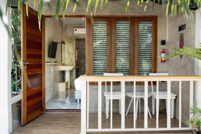 malai maikhao near beach