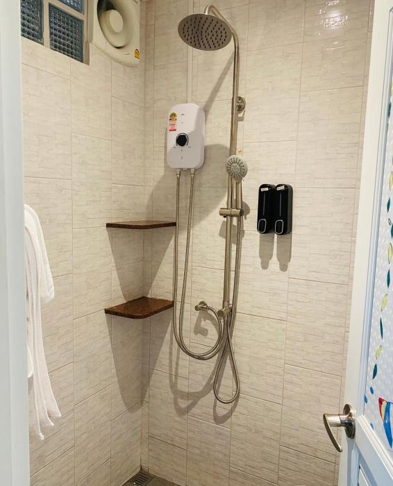 malai maikhao near beach