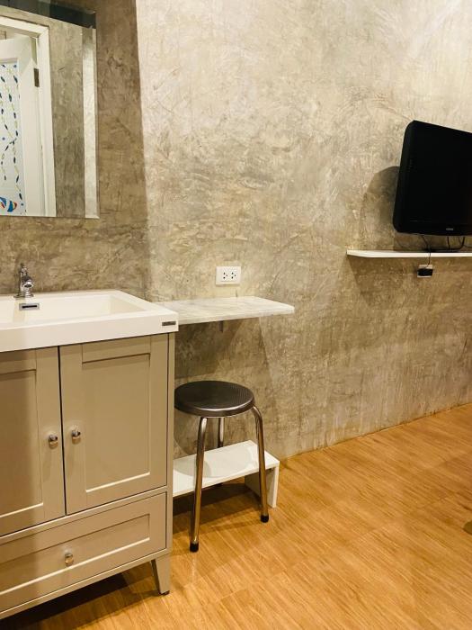 malai maikhao near beach