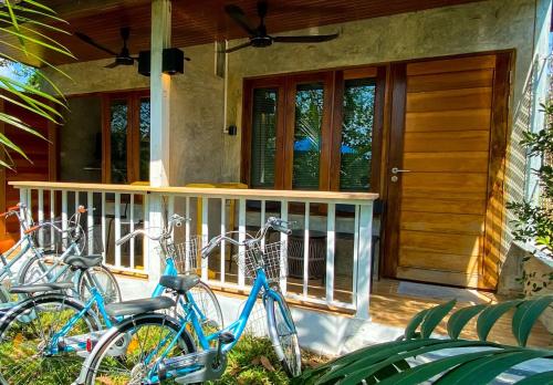 malai maikhao near beach