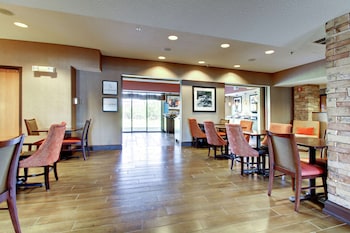 hampton inn ottawa starved rock area