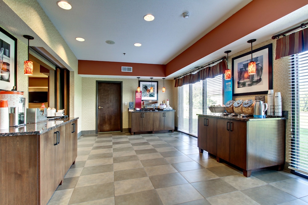 hampton inn ottawa starved rock area