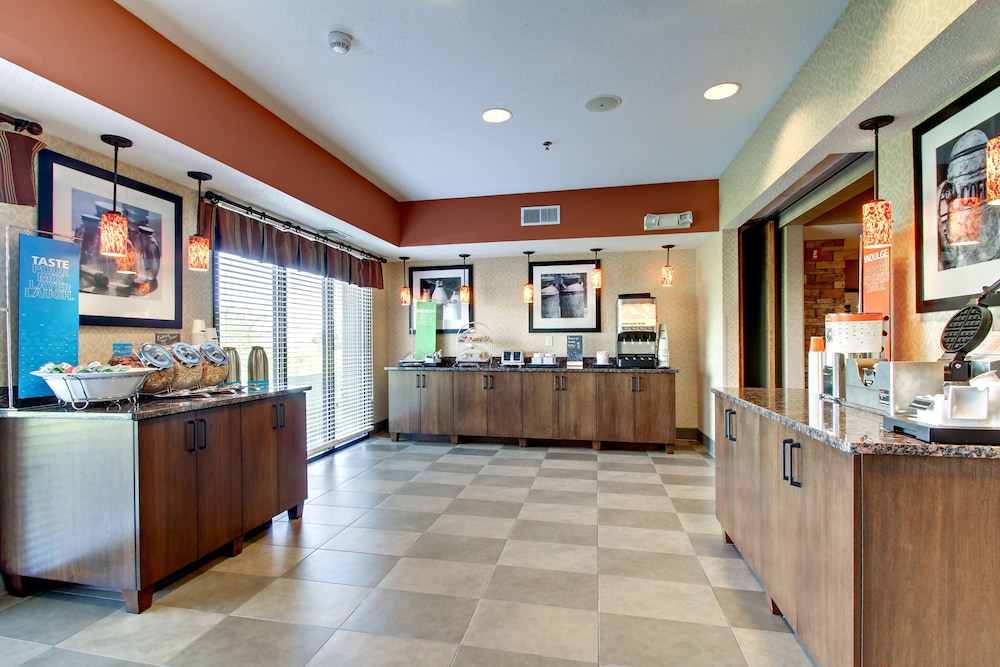 hampton inn ottawa starved rock area