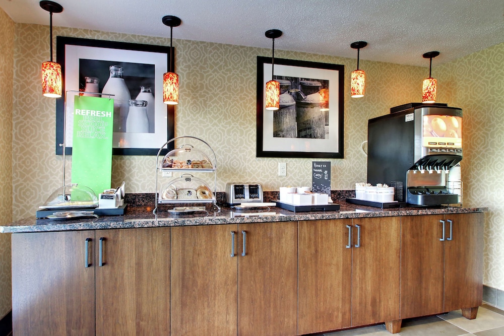 hampton inn ottawa starved rock area