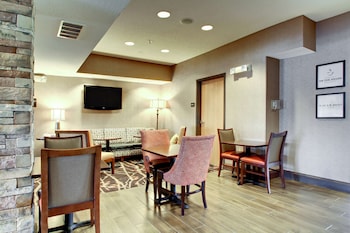 hampton inn ottawa starved rock area