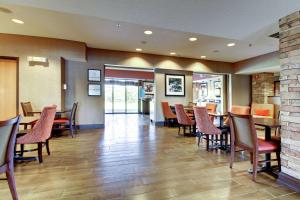 hampton inn ottawa starved rock area