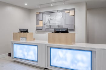holiday inn express hotel and suites ottawa airport by ihg
