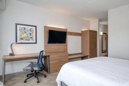 holiday inn express hotel and suites ottawa airport by ihg