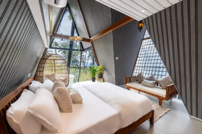 the rose goa beach resort