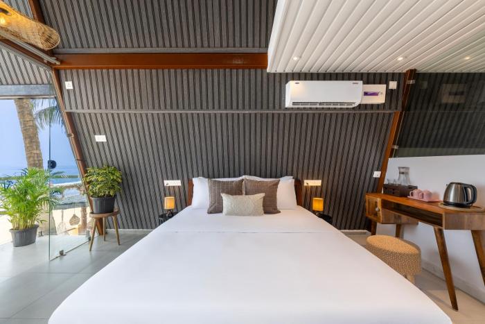 the rose goa beach resort