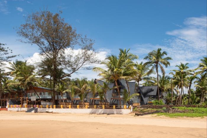 the rose goa beach resort