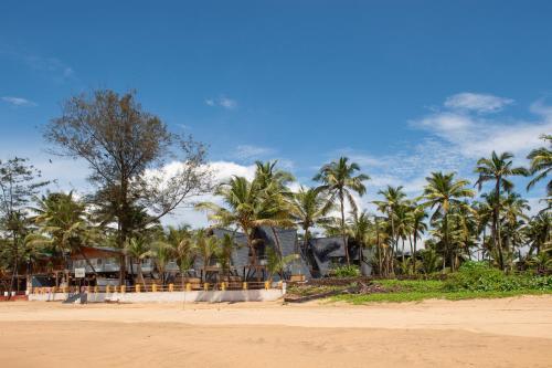 the rose goa beach resort