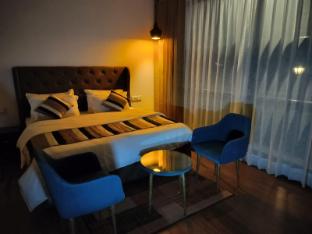 morni hills retreat and heaven