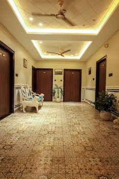 jaipur qila boutique hotel and roof cafe