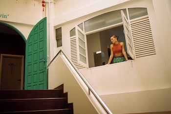 belivin99 residence chinatown