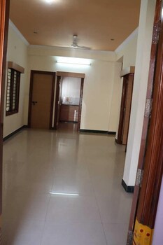 lingaas archana homestay