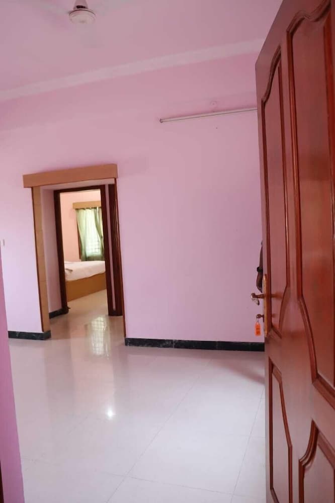 lingaas archana homestay