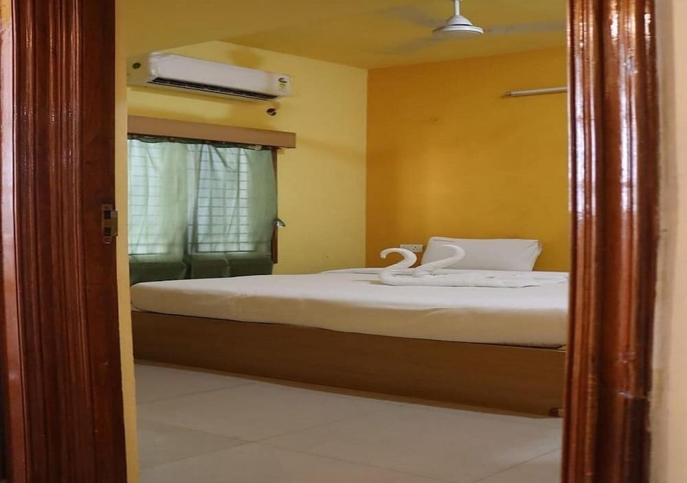 lingaas archana homestay