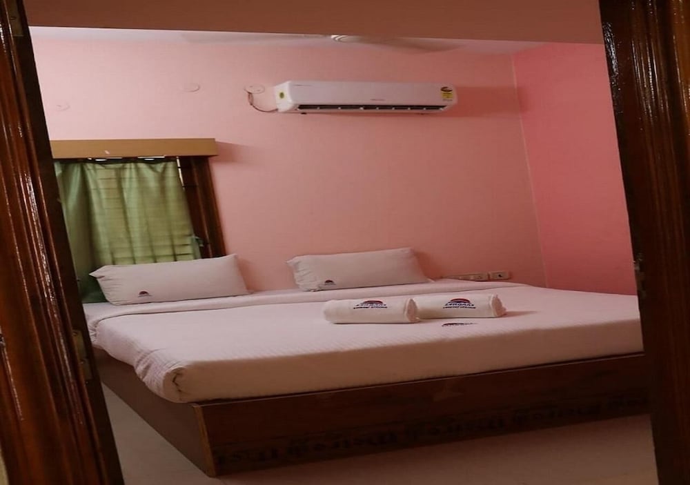 lingaas archana homestay