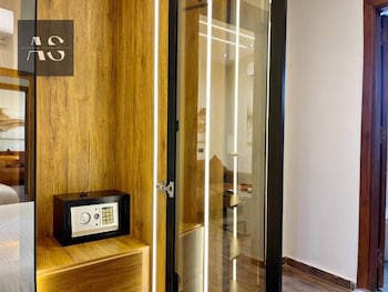elite boutique hotel