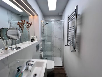 london studio retreat colney hatch lane