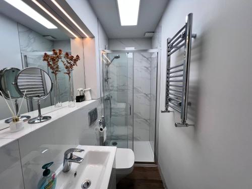 london studio retreat colney hatch lane