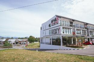 roxy hotel siniawan