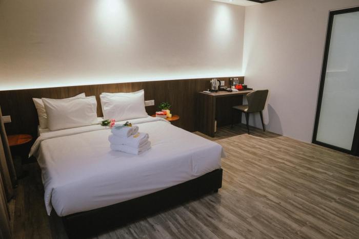 roxy hotel siniawan