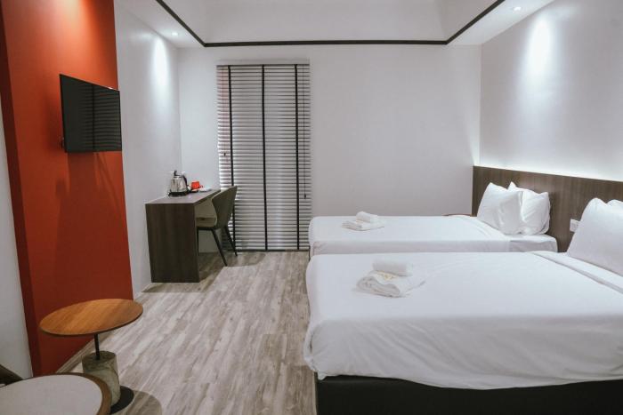 roxy hotel siniawan