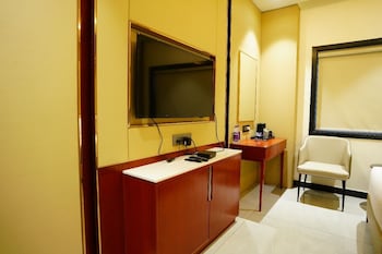 Hotel Shreyas Grand Ananthapur,,3 star