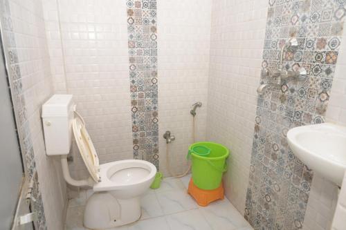 Maharani Maya Guest House Bodhgaya,,2 star