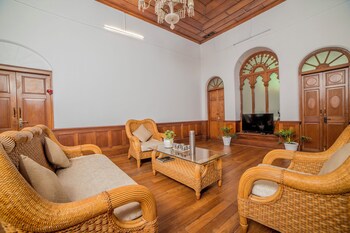 savithri bungalow by xploreindo