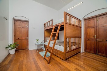 savithri bungalow by xploreindo