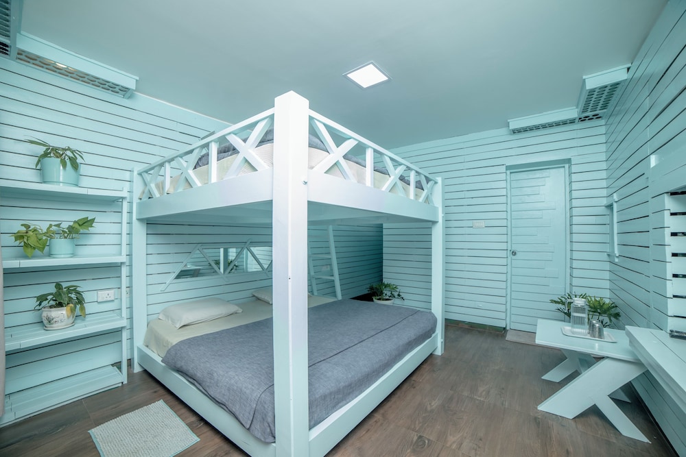 savithri bungalow by xploreindo