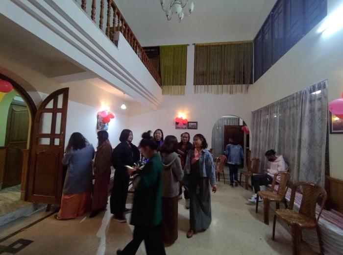 ronglyang lotus villa homestay near mg road