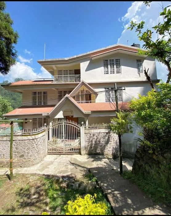 ronglyang lotus villa homestay near mg road