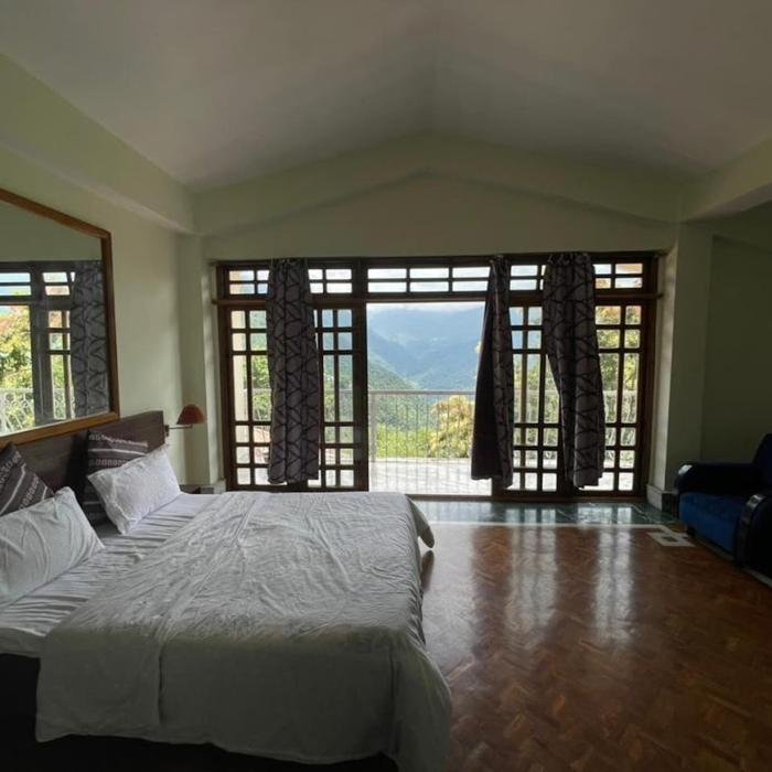 ronglyang lotus villa homestay near mg road