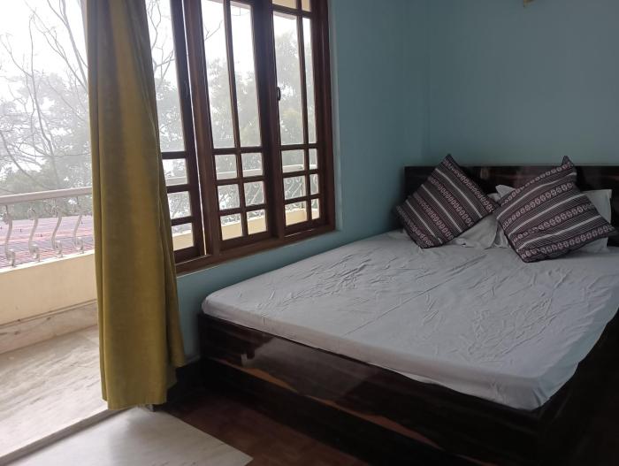ronglyang lotus villa homestay near mg road