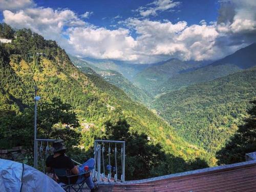 ronglyang lotus villa homestay near mg road