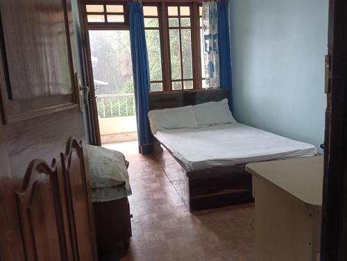 ronglyang lotus villa homestay near mg road