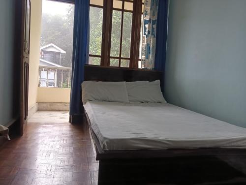 ronglyang lotus villa homestay near mg road