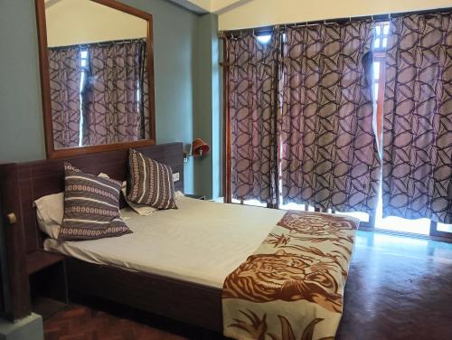 ronglyang lotus villa homestay near mg road
