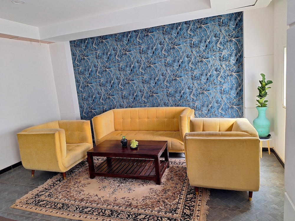 green valley suites