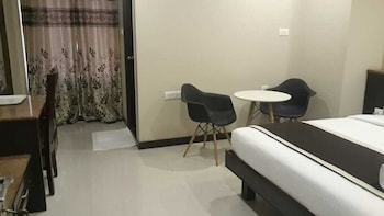 green valley suites