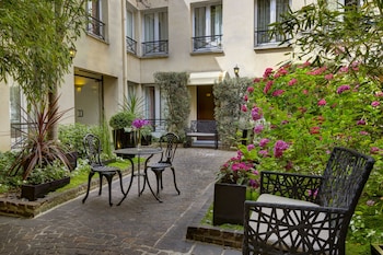 le patio bastille