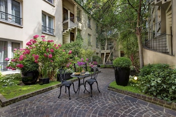 le patio bastille