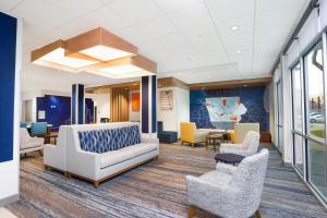 holiday inn express and suites cedar rapids marion