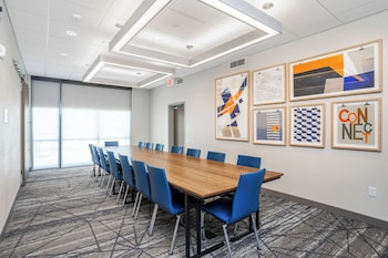 holiday inn express and suites cedar rapids marion